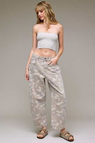 Hidden -Tan Camo Crop Barrel Jean