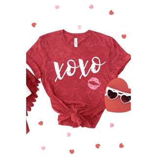 XOXO LIP MINERAL GRAPHIC TEE