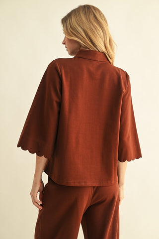 The Sloane Scallop Edge