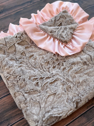 Cuddle Couture - Peachy embossed 