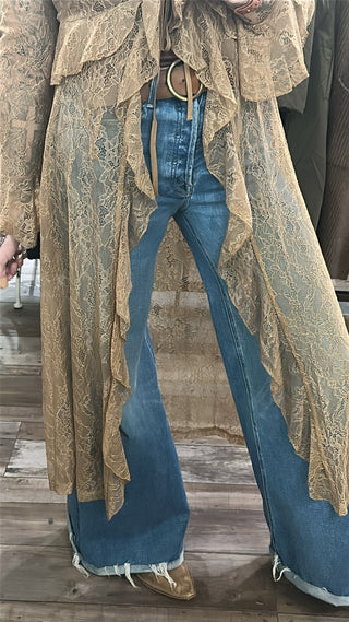 The Juliet Ruffle Duster