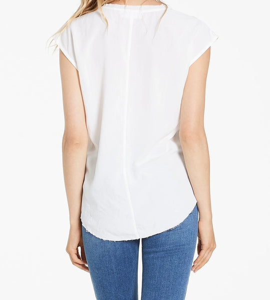 Yanis- Frayed V-Neck- White