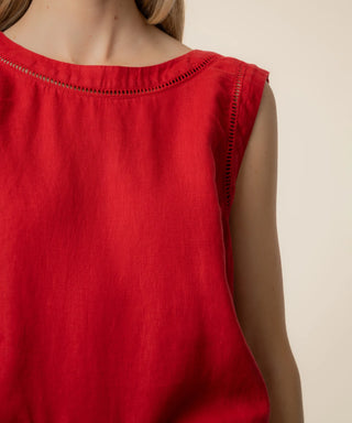 Kut From The Kloth-Joanne Sleeveless Crop Top in Tomato