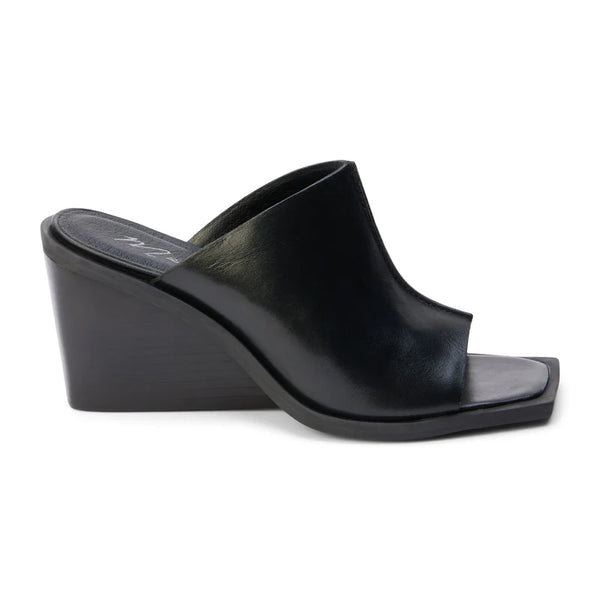 Matisse- Lillie Block Heels- Black