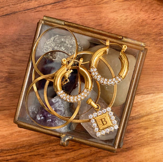 Goldie Square Initial Necklace