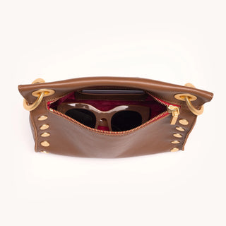 Tony Med Mahogany Pebble/Brushed Gold Red Zip