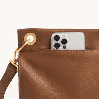 Tony Med Mahogany Pebble/Brushed Gold Red Zip