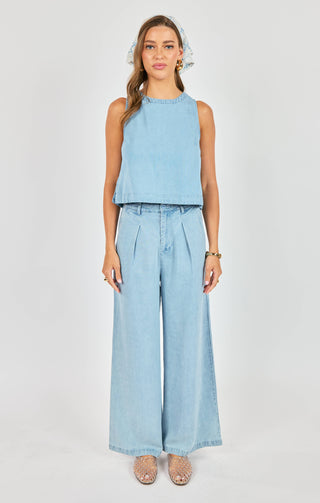 IT'S POURING SLEEVELESS TOP