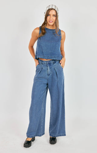 IT'S POURING SLEEVELESS TOP